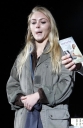 170411_AnnasophiaRObb_09.jpg