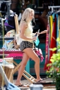 48337-annasophia-robb-on-soul-surfer-set-in-hawaii.jpg