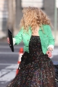 Dateiname=AnnaSophiaRobb_FilmingascenefortheCarrieDiariesinNewYorkMarch282012_By_oTTo55.jpg
Dateigröße=866KB
Abmessungen: 1900x2850
hinzugefügt am: 28. März 2012 AnnaSophiaRobb_FilmingascenefortheCarrieDiariesinNewYorkMarch282012_By_oTTo55.jpg