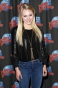 Dateiname=AnnaSophiaRobb_VisitsPlanetHollywoodTimesSquareApril62011_By_oTTo48.jpg
Dateigröße=766KB
Abmessungen: 2600x3900
hinzugefügt am: 09. April 2011 AnnaSophiaRobb_VisitsPlanetHollywoodTimesSquareApril62011_By_oTTo48.jpg