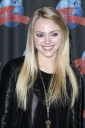 Dateiname=AnnaSophiaRobb_VisitsPlanetHollywoodTimesSquareApril62011_By_oTTo49.jpg
Dateigröße=1070KB
Abmessungen: 2600x3900
hinzugefügt am: 09. April 2011 AnnaSophiaRobb_VisitsPlanetHollywoodTimesSquareApril62011_By_oTTo49.jpg