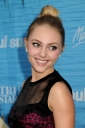 AnnaSophia_Robb_Soul_Surfer_Premiere_J0001_015.jpg