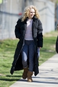 Preppie_AnnaSophia_Robb_on_The_Carrie_Diaries_set_in_Brooklyn_8.jpg