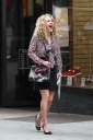Preppie_Anna_Sophia_Robb_on_The_Carrie_Diaries_set_22.jpg