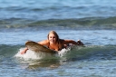 Dateiname=Preppie_Anna_Sophia_Robb_surfing_in_Hawaii_5.jpg
Dateigröße=689KB
Abmessungen: 3000x2008
hinzugefügt am: 10. Juli 2011 Preppie_Anna_Sophia_Robb_surfing_in_Hawaii_5.jpg