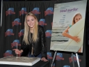 Tikipeter_AnnaSophia_Robb_visits_Planet_Hollywood_007.jpg