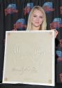Tikipeter_AnnaSophia_Robb_visits_Planet_Hollywood_015.jpg